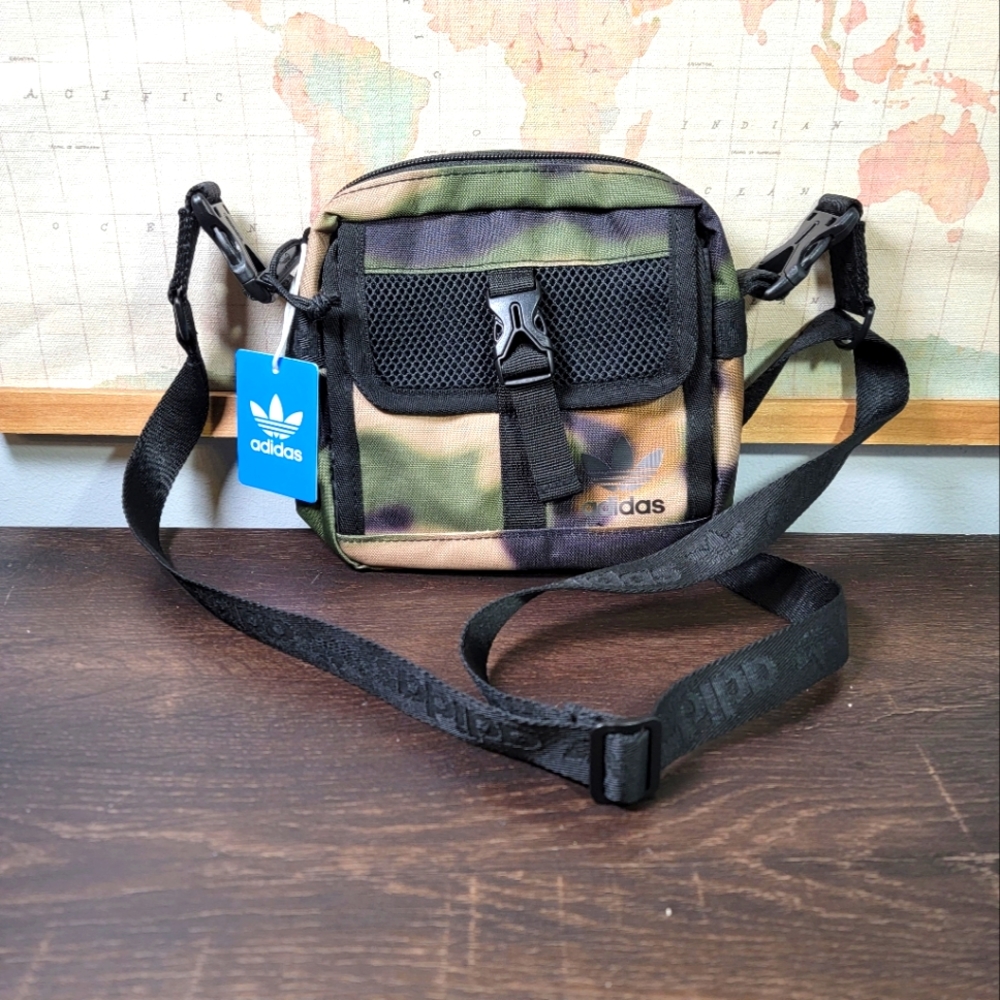 BRAND NEW Adidas Original Green Festival Crossbody Bag Large *UNISEX*